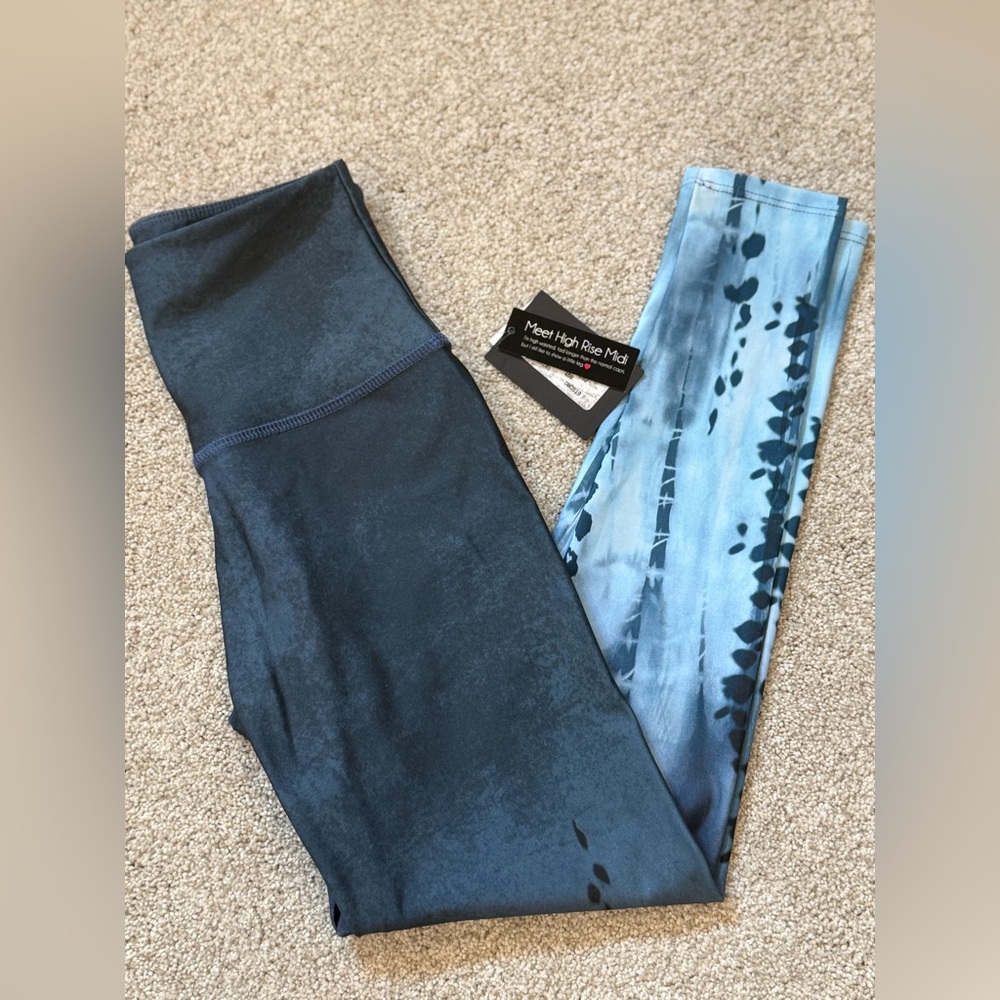 Onzie new with tags Steel Blue ombré Activewear size small athleisure yoga